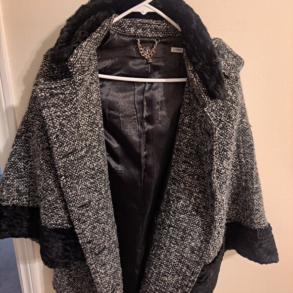 Women's LUII Black and White Jacket with Bell Sleeves - Picture 1 of 6